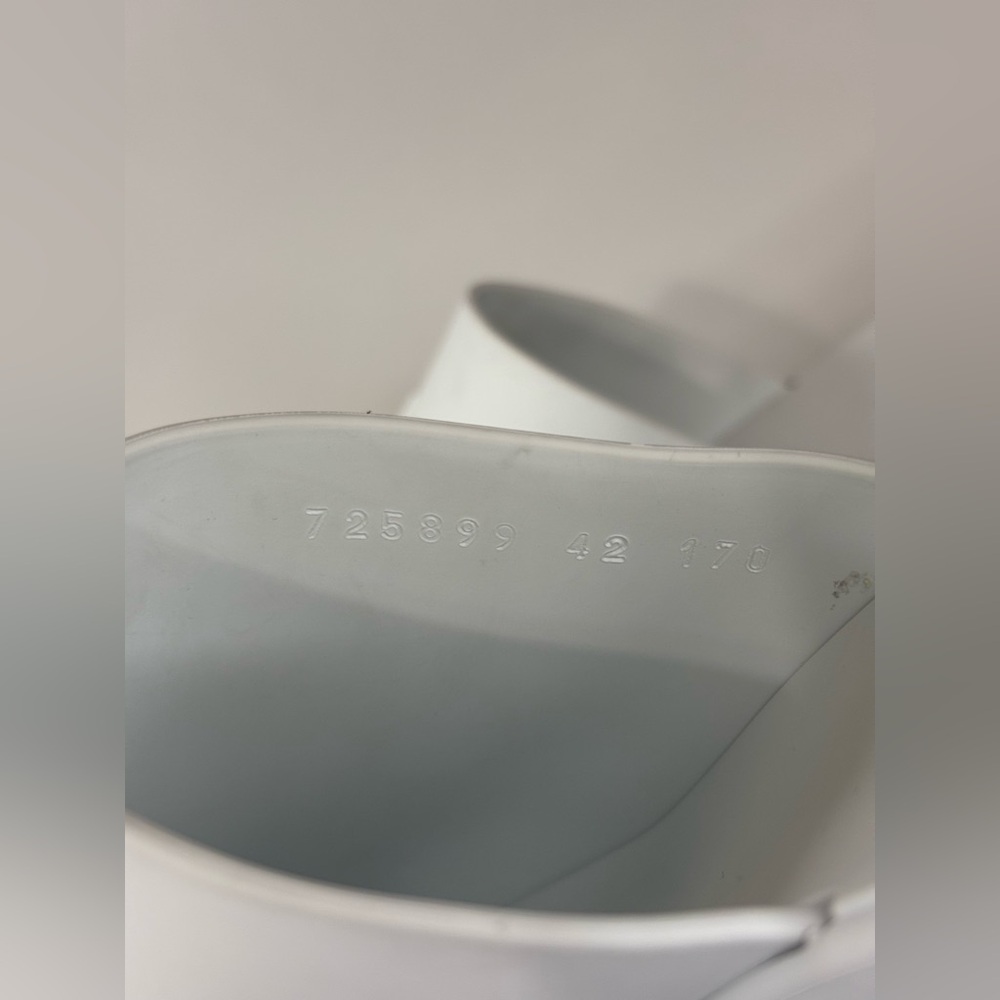 Gucci Women's White Platform Rubber Mules - Picture 9 of 10